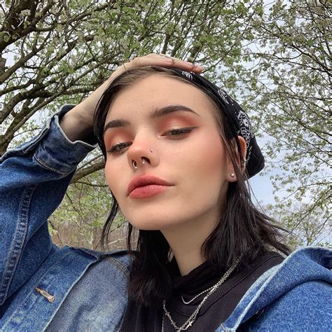 Knowing the names for various sorts of hairstyles for men is priceless when you're going to the how to ask a barber for a taper fade haircut. E-BOY / E-GIRL | Bad girl aesthetic, Girl, Grunge girl
