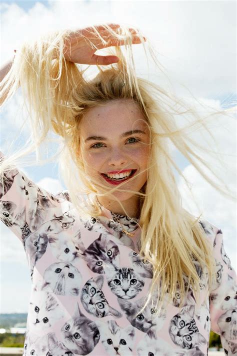 Elle Fanning Awesome Profile Pics Whatsapp Images