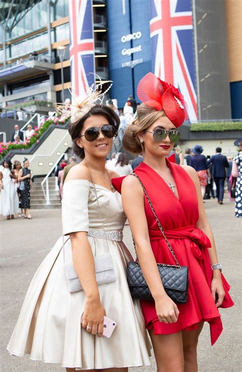 Royal Ascot Ladies Day In Pictures All The Dazzling And Sparkly