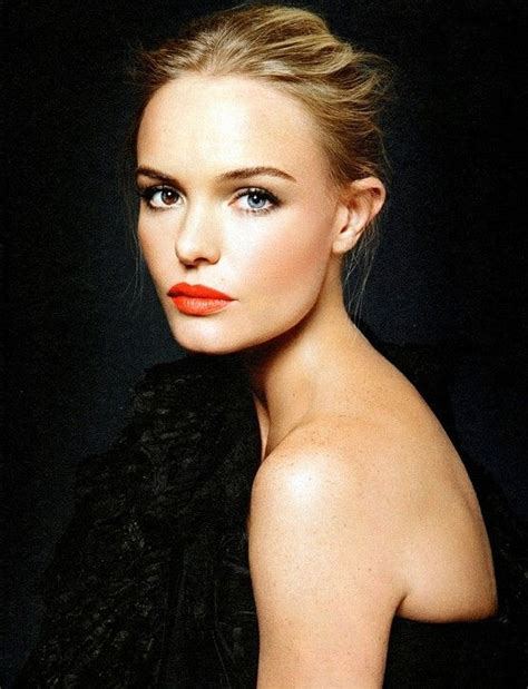 Love Kate Bosworths Two Tone Eyes Mesmerizing Porträtt Ansikten Skönhet