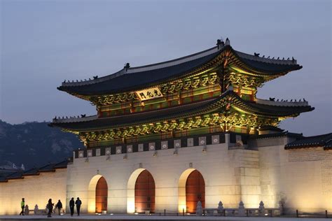 Top 10 Reasons That Will Make You Want To Travel To Seoul Now