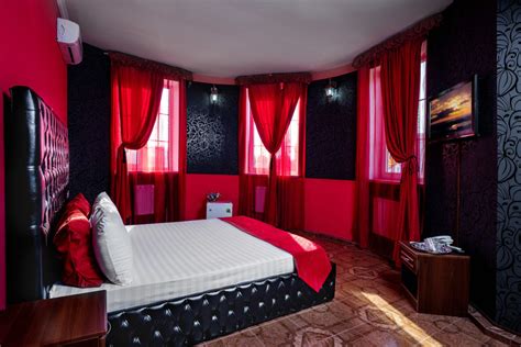50 Best Red And Black Bedroom Ideas
