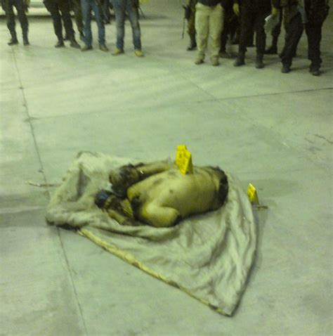 EXTREMELY GRAPHIC Cartel Members Dismember Bag Rival Amid Los Zetas
