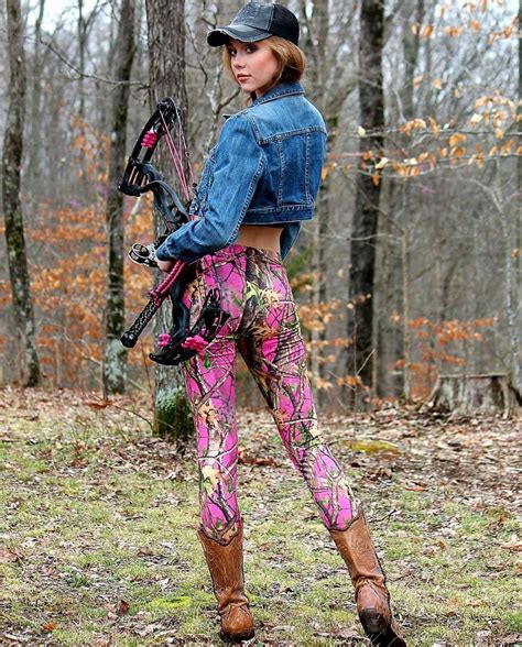 Girl With Bow Bow Hunting Girl Bow Hunting Women Deer Hunting Coyote