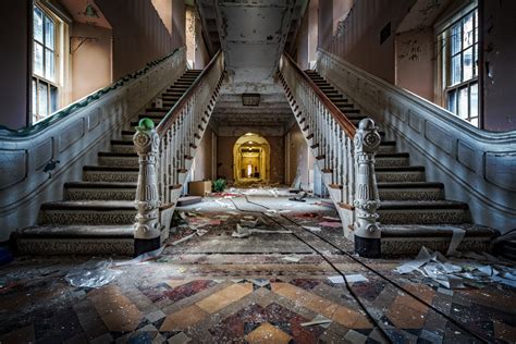 Largest Abandoned Mansion In Usa 70000sq Ft Lynnewood Hall In