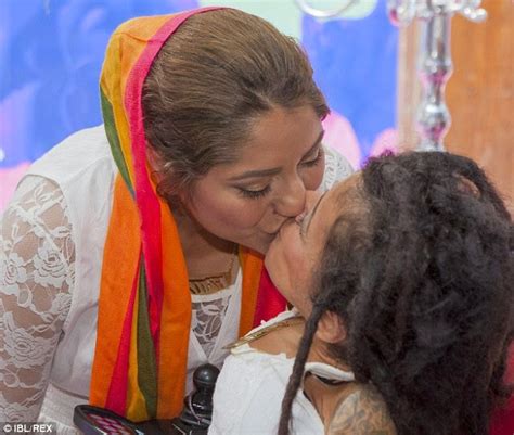 Lesbian Muslim Couple Tie The Knot Photos Ackcity News