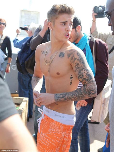 Justin Bieber Continues His Bare Chested Gallivanting In Cannes Daily Mail Online