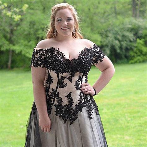 This Girl Was Kicked Out Of Her Prom Because Of This Revealing Dress Prom Girl Dresses