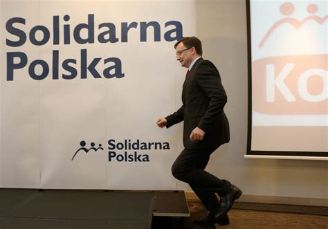 Tematyka na memy powinna miec swoj termin przydatnosci. Ziobro znów prezesem Solidarnej Polski. Tak gratulowała mu ...