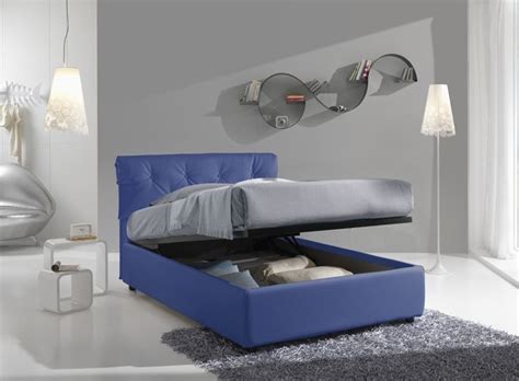 I nostri modelli di letti 1 piazza e mezzo made in italy di design sono studiati e progettati per soddisfare le esigenze di ogni cliente, dallo stile alla qualità. Letto 1 piazza e mezzo, comodo e moderno - Letti una piazza e mezza