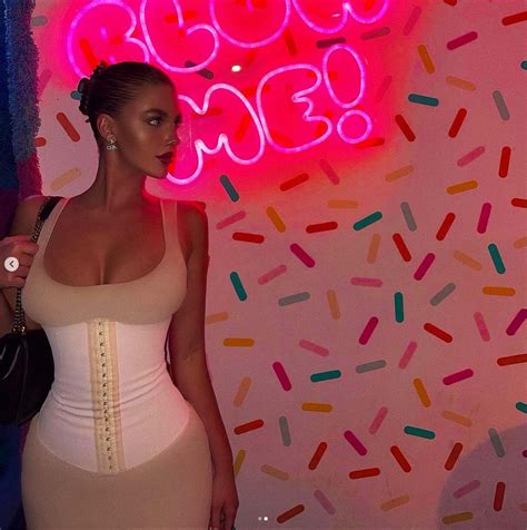 Barstool Monday Smokeshow of the Day — @pey.day | Barstool Sports