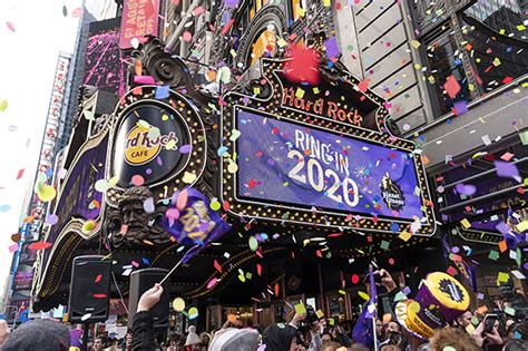 New Years Eve Watch Ball Drop Live In New Yorks Time Square