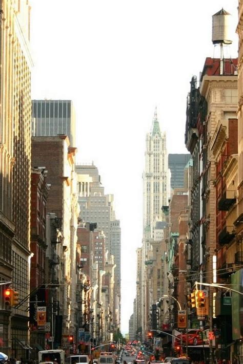 Manhattan Busy Street Iphone 4s Wallpapers Free Download