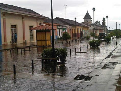 Rain On Calle La Calzada Granada Nicaragua A Photo On Flickriver