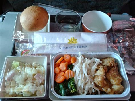 Bagi anda yang ingin bercuti dan membeli belah di vietnam, artikel ini mungkin dapat membantu anda mencari restoran. Tips Bercuti ke Vietnam( Ho Chin Minh/Saigon)