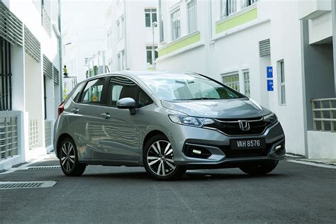 Honda jazz vs kia stonic. TopGear | SHOOTOUT: Kia Rio VS Honda Jazz VS Mazda2