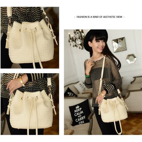 Online shopping at a cheapest price for automotive, phones & accessories, computers & electronics, fashion, beauty & health, home & garden, toys & sports, weddings & events and more; Model Tas Selempang Wanita Untuk Kuliah Desain Elegan Dan ...