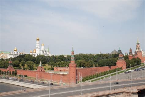 A Guide To Visiting The Kremlin Moscow World Of Wanderlust