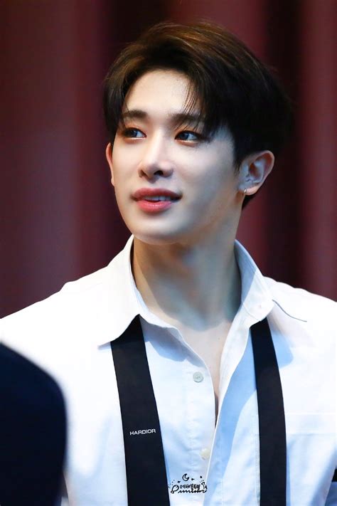 I'm not even this group fan but does this issue really need him leaving his group? EverbloomingWH on Twitter | Monsta x wonho, Monsta x, Most ...