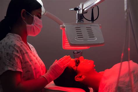What Is Red Light Therapy The Benefits And Risks The Healthy