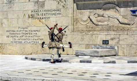 Ceremonial Changing Of The Guard In Athens Editorial Stock Image