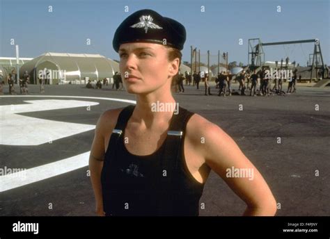 Dina Meyer Starship Troopers 1997 Directed By Paul Verhoeven