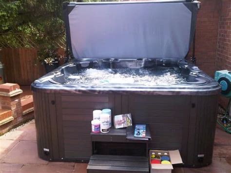 Mr Tubby Saturn Hot Tub Insulated Lid 4 Tapered