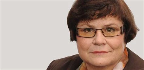 Ministryně spravedlnosti marie benešová opět předvedla bizarní právní erudici. Petr Dimun: Marie Benešová je „politikem pouze jaksi na ...