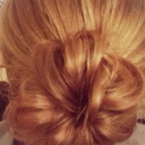 Messy Bun Put Hair Up In Normal Bun Use Bobby Pins To Take Pieces You Wish To Use Then Stick