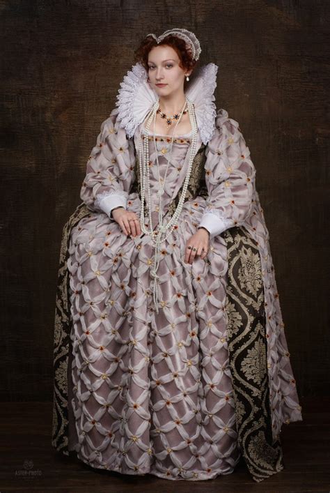 Elizabeth I Of England Full Costume Set England 16th Century Etsy