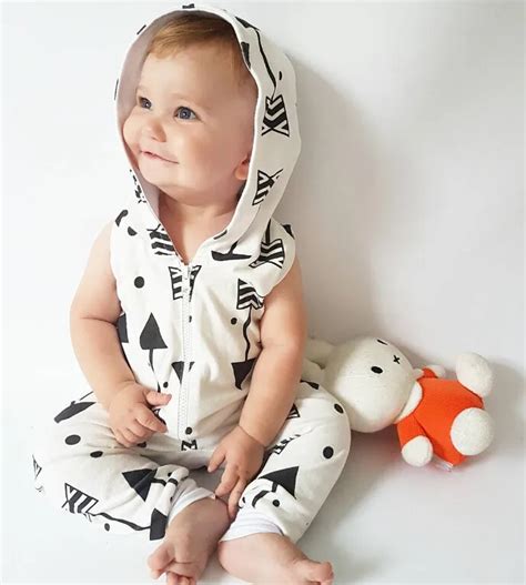 2019 Newborn Baby Girl Boy Clothes Baby Rompers Arrows Romper Zipper