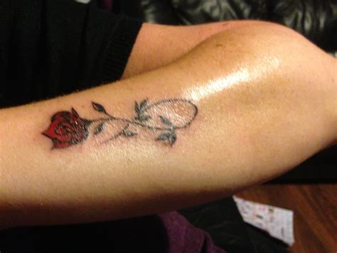 Infinity Rose Tattoo With Black Stem ️ Mommy Tattoos Rose Tattoos