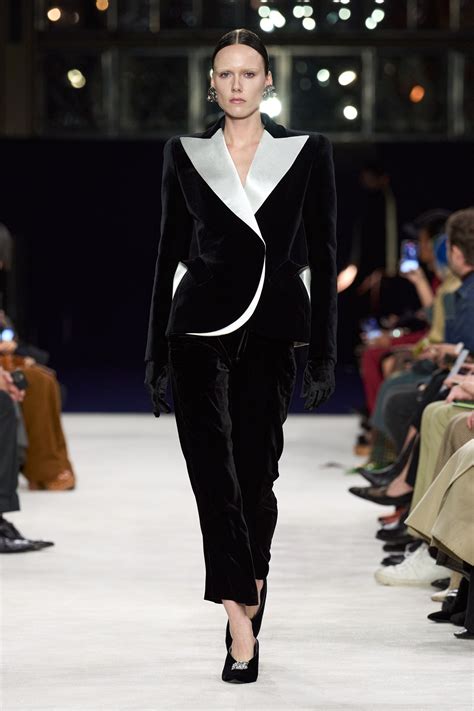 Balmain Fall 2023 Ready To Wear Fashion Show Vogue