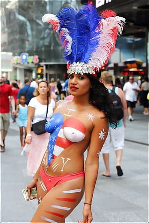 Xxx Photos Topless Bodypainted On Times Square