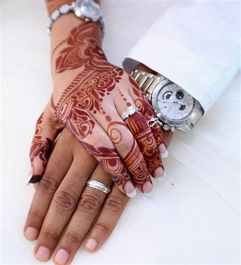 Pin By Pari On Hand Dp Henna Hand Tattoo Indian Wedding Photography