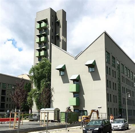 Парикмахерская, мужская парикмахерская, услуги ухода за кожей. Kreuzberg Tower, Berlin, John Hejduk, 1988 Photo by Luca ...