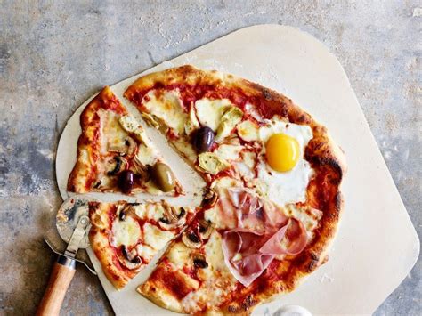 Pizza Romana | Roman style pizza recipe, Recipes, Thin crust