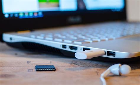 Cara Aman Melepas Flashdisk dan Hard Disk Eksternal di Laptop/PC
