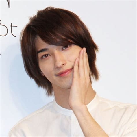 Include (or exclude) self posts. 横浜流星最新CM土屋太鳳と共演メイキング動画はいつ撮影？ | CM ...
