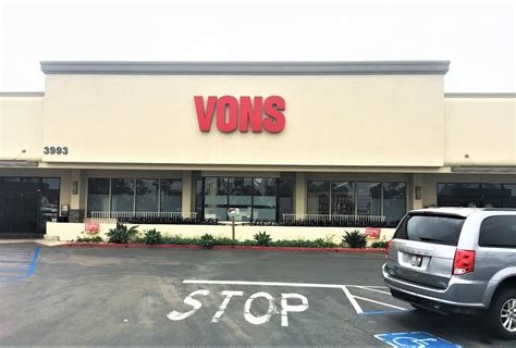 Vons 22 Photos And 75 Reviews Grocery 3993 Governor Dr University