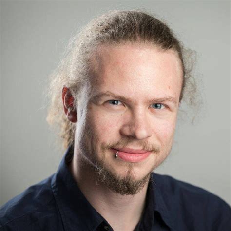 Antwerpes.de is tracked by us since april, 2011. Aaron Bähr - Digital Content Specialist - antwerpes ag | XING