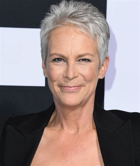 Jamie Lee Curtis Showed Up To The 2019 Golden Globe With A Fierce New