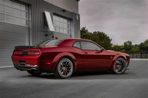 Challenger Srt Hellcat Gets A Widebody For 2018 Automobile Magazine