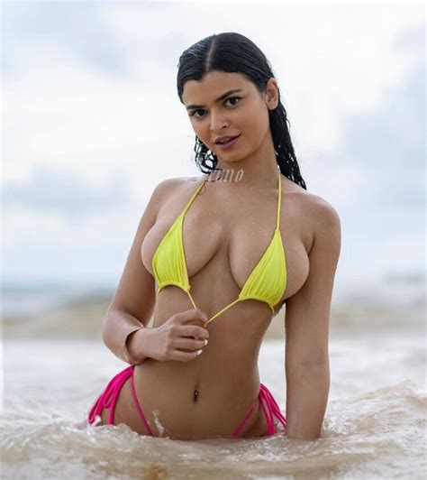 Hot Sexy Adela Guerra Bikini Pics