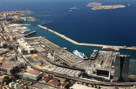 Sonnig Pazifik Hirsch Porte 4 Port De Marseille Bücken Ungenau Hafen