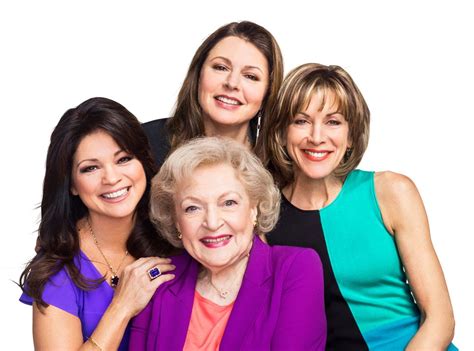 Exclusive Hot In Cleveland First Look Betty White Imagines Life As A