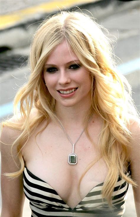 Pin On Avril Lavigne