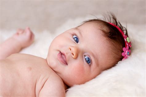 Gambar Orang Gadis Anak Bayi Menghadapi Balita Kulit New Born