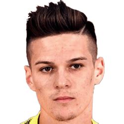 A fost transferat de uta in vara lui 2014, evoluand pentru aradeni de 28 de ori si marcand 12 goluri in toate competitiile. Dennis Man FM 2019 Profile, Reviews