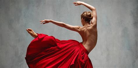 Nyc Dance Projects Hauntingly Beautiful Photos Of Ballet Dancers Self